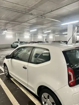 Volkswagen up! move Bild 3