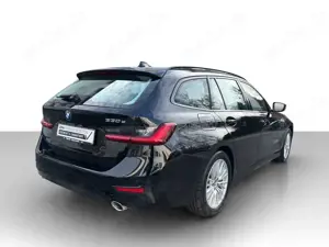 BMW 330 e xDrive Touring Sport Line Nav Laser HUD AHK Navi Bild 3