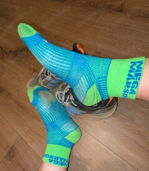 Getragene Socken nach Marathon Wanderung 