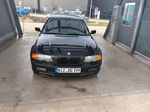 BMW 330 330i