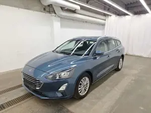 Ford Focus Turnier Titanium NAV LED APPLINK TEMP PDC 4SEASON