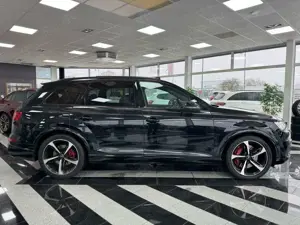 Audi SQ7 4.0 TDI quattro Tiptronic"7 Sitze"PANO"360°K Bild 5