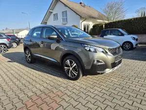 Peugeot 3008 1,2l Allure Navi, Rückfahrkamera, Parktronic