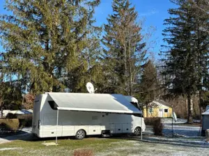 Caravans-Wohnm Niesmann+Bischoff FLAIR 880 LE