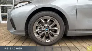 BMW 118 d Autom Navi Rüka adLED Sitzhg PDC Bild 3
