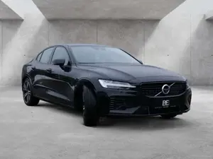 Volvo S60 Lim. T8 R Design AWD Pano Winter Harman/Kardon Voll LED Bild 3