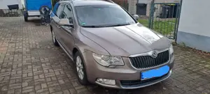Skoda Superb Superb II Combi Diesel Combi 2.0 TDI Elegance
