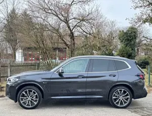 BMW X3 xDrive 30 e M Sportpaket AHK HeadUp 20" 1.Hand Bild 5