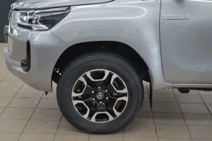 Toyota Hilux 4x4 Double Cab MHEV Autm. Executive Bild 5