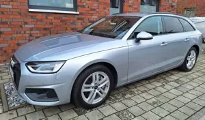 Audi A4 A4 Avant 40 TDI quattro S tronic / Werksgarantie bis 2028