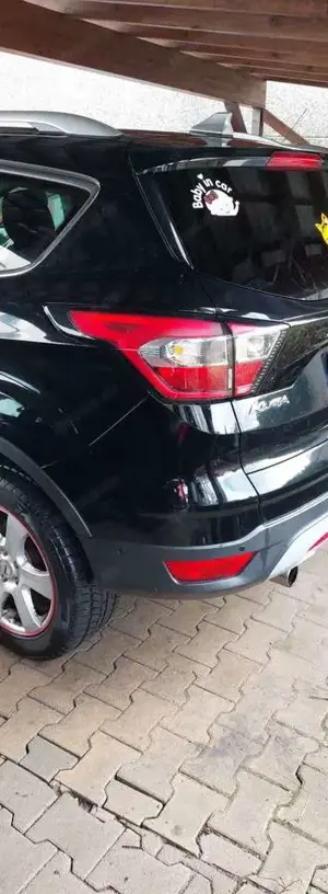 Ford Kuga 1.5 TDCi 2x4 Cool  Connect Bild 3