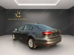 Volkswagen Jetta VI 1.4 TSI Basis BMT*NAVI*PDC*SHZG* Bild 4