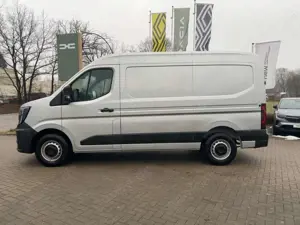 Renault Master IV Kasten Hochraum 3 Bild 2