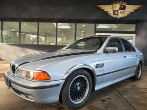 BMW 528 i Automatik M-Sportpaket LEDER/PDC/Navi