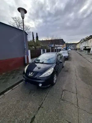 Peugeot 207 75 Urban Move Bild 4
