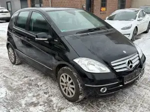 Mercedes-Benz A 160 Elegance Klima/schaden Seitenteil links