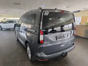 Ford Tourneo Connect Titanium Bild 4