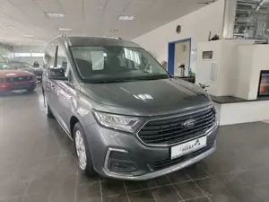 Ford Tourneo Connect Titanium Bild 2