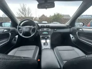 Mercedes-Benz C 200 T *Avantgarde*Leder*Automatik*Navi*1 Hand*