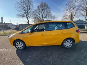 Opel Zafira Tourer Selection Tüv 01-2028 Bild 2