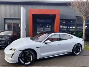 Porsche Taycan Turbo · Panorama · Inno · 21" Mssion E Bild 1