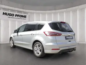 Ford S-Max Titanium 7-Sitzer Bild 3