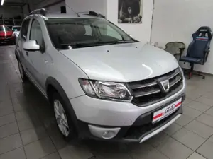 Dacia Sandero II Stepway Prestige Navi PDC SHZ TÜV NEU Bild 3