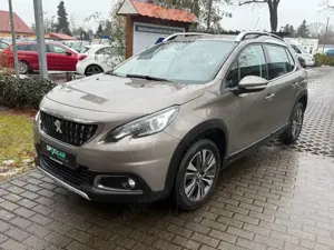 Peugeot 2008 1.2  Allure Automatik Pano+SD+SHZ+2xKlima