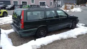 Volvo V70 V70 2.5 Automatik Bild 4