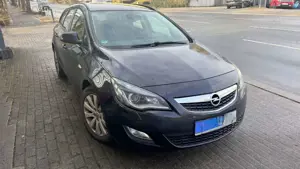 Opel Astra J Sports Tourer Innovation