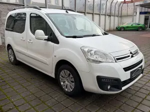 Citroen Berlingo Kombi Shine Bild 2
