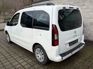 Citroen Berlingo Kombi Shine Bild 4