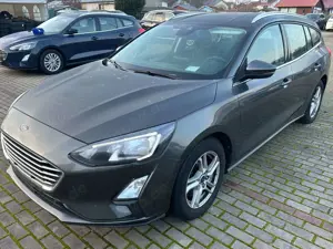 Ford Focus Turnier/LED/Kamera/7200Netto