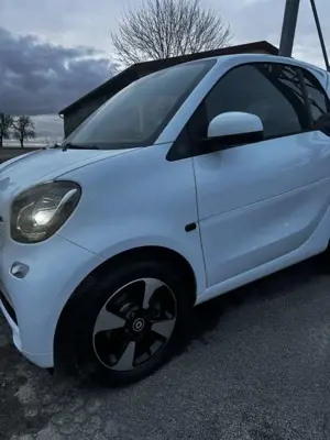 smart forTwo coupe EQ passion edition nightsky Bild 5