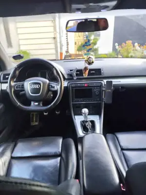 Audi A4 Avant 3.0 TDI quattro Bild 5