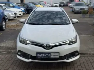 Toyota Auris 1.2 Touring *AHK*