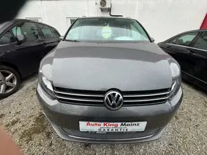 Volkswagen Touran Highline AUTOMATIK* XENON*TEMPOMAT*PDC*TOP ZUSTAND Bild 2