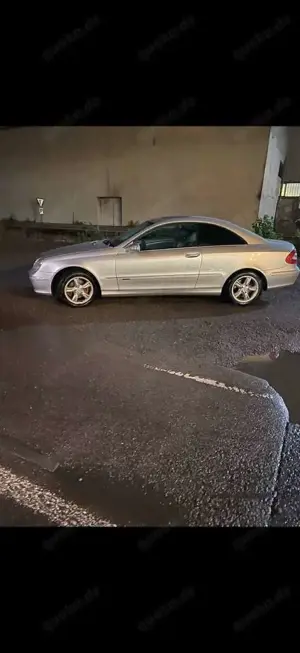 Mercedes-Benz CLK 200 Coupe Kompressor Elegance Bild 2