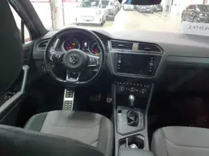 Volkswagen Tiguan Tiguan 1.5 TSI DSG R-LINE ACC LED Bild 4