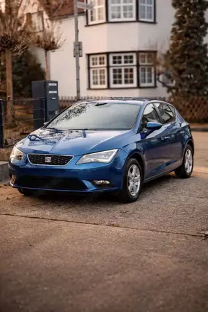 SEAT Leon Led-Scheinwerfer AHK Navi Inspektion Neu