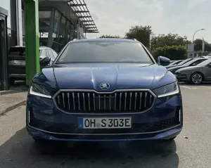 Skoda Superb 1.5 TSI iV LK Massage Navi Matrix Bild 2