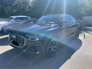 Audi Q8 55 TFSI quattro tiptronic competition plus Bild 2