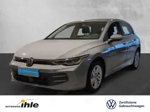 Volkswagen Golf VIII Life 1,5 TSI AHK+R-FAHRKAMERA+HUD