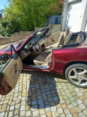 Mazda MX-5 MX-5 1.6i 16V Memories Bild 3