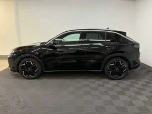 Volkswagen T-Roc R-Line 1.5 l eTSI DSG AHK Navi Technikpaket IQ.DR Bild 5