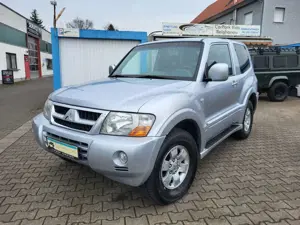 Mitsubishi Pajero 3.5 GDI Elegance **Scheckheftgepfl./nur 107 Tkm** Bild 3