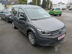 Volkswagen Caddy DSG / Xenon / NAVI / SHZ / 2x Schiebetüren