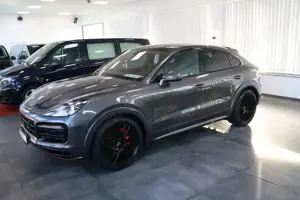 Porsche Cayenne Coupe GTS * 1.HAND + MEGA OPTIK *