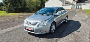 Toyota Avensis Sol 2.2 D-4D  1Hand