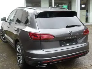 Volkswagen Touareg R-Line 4Motion mit black style u. Standheizung